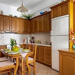 Sofia's House - Szkópelosz